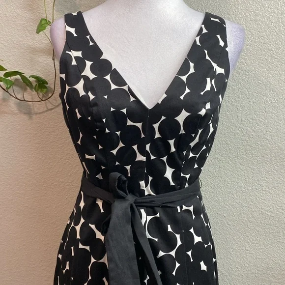 NINE WEST Womens Dress Sz 4Navy and White Polka DOts Career V Neck Fit & Flare - Picture 3 of 11